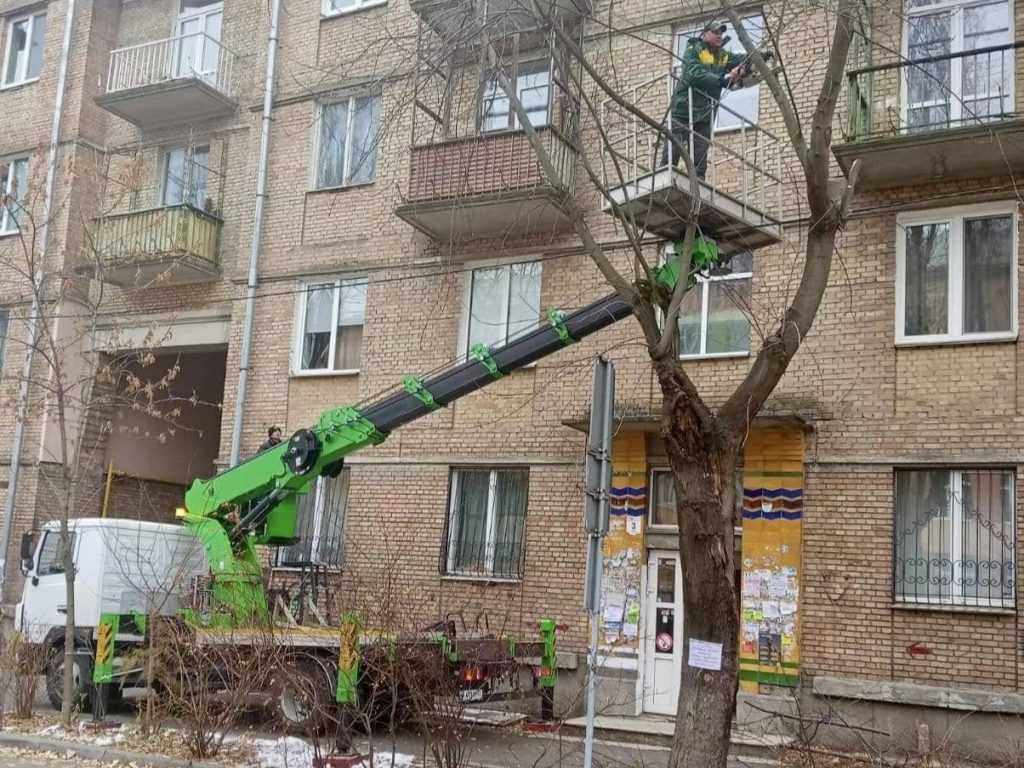 купити автовишку в Україні